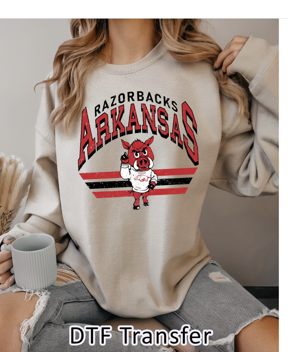 Razorback mascot DTF